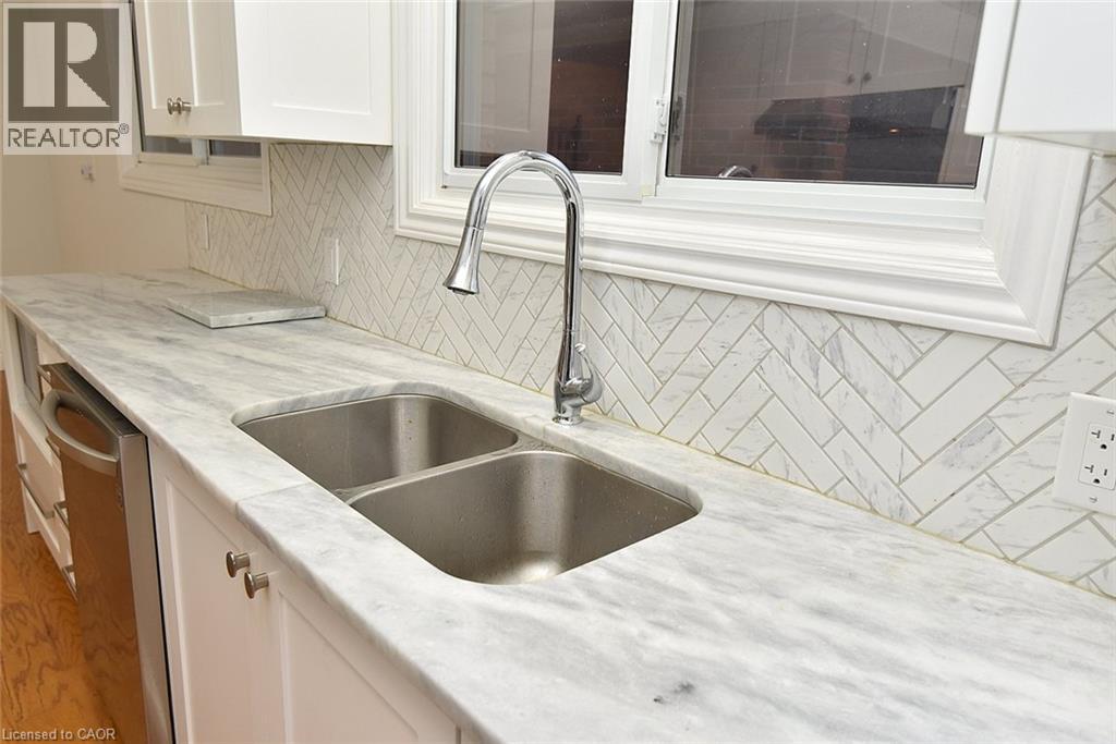 176 Kimberly Drive, Hamilton, Ontario  L8K 4L1 - Photo 11 - 40872591