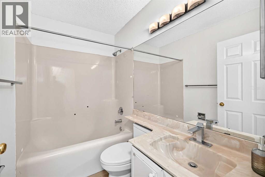 355 Millrise Drive SW, Calgary, Alberta  T2Y 2C7 - Photo 20 - A2348074