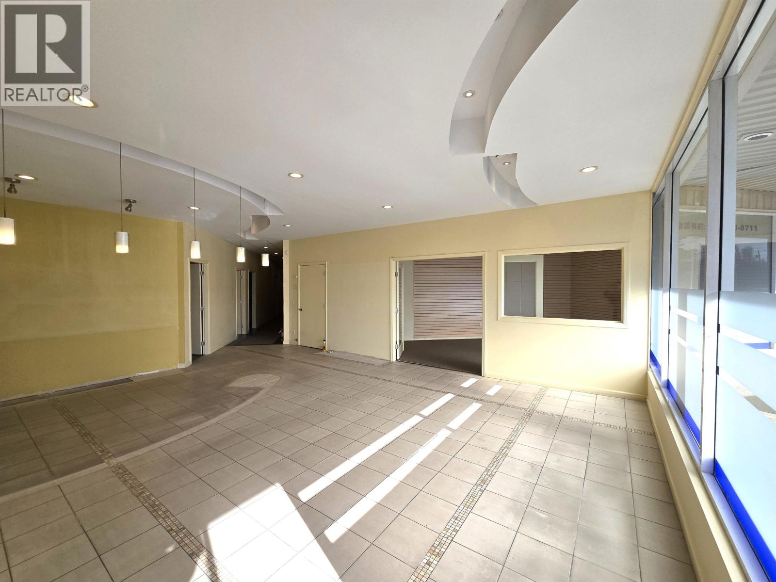 170 8351 ALEXANDRA ROAD