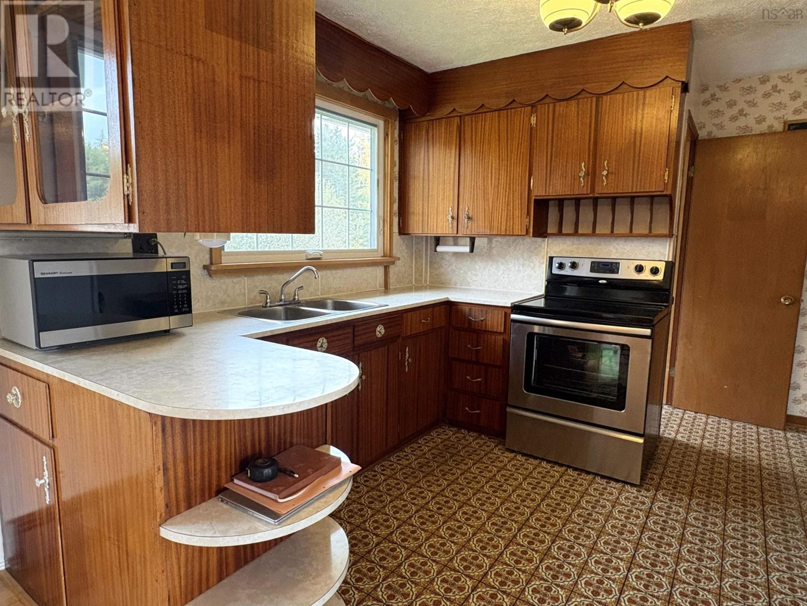 2561 Highway 327 Highway, Caribou Marsh, Nova Scotia  B1L 1G1 - Photo 18 - 202626379
