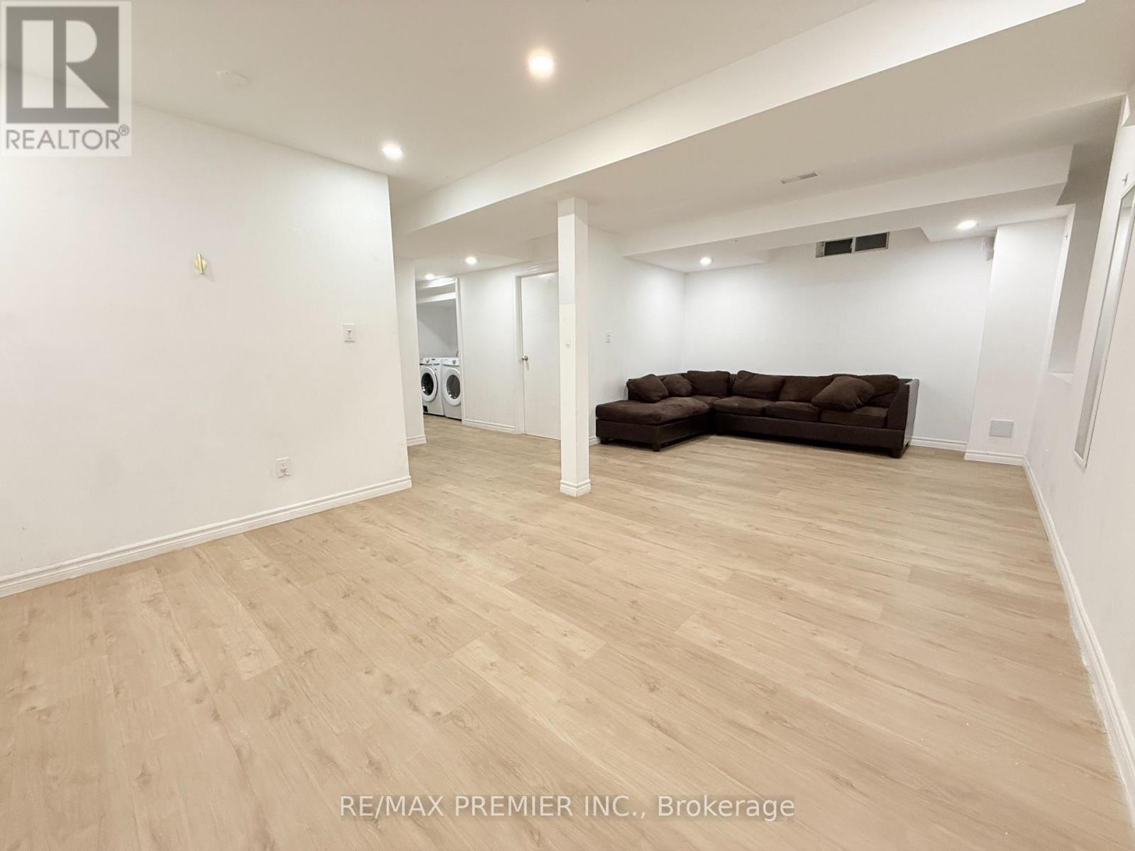 42 Education Road, Brampton, Ontario L6P 3R7 - Photo 6 - W13879260
