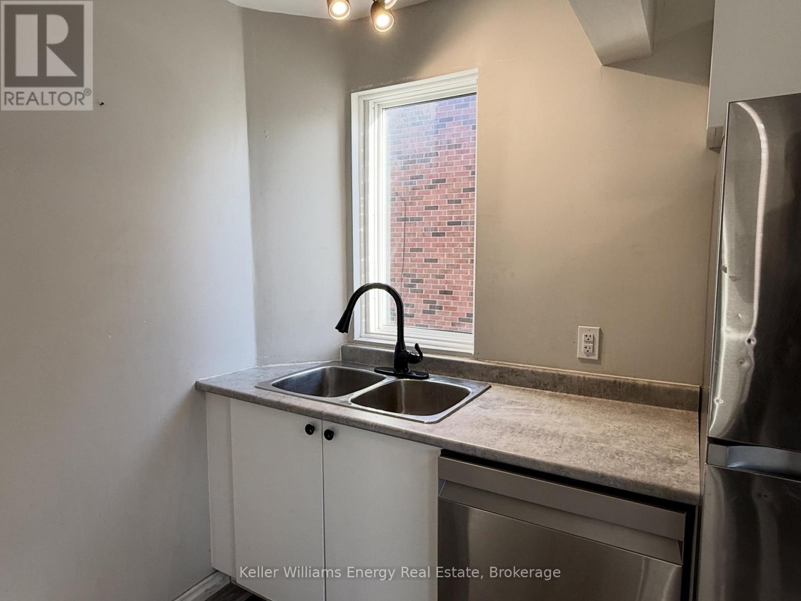 Main - 273 Wilson Road S, Oshawa (Donevan), Ontario  L1H 6C4 - Photo 6 - E14105058