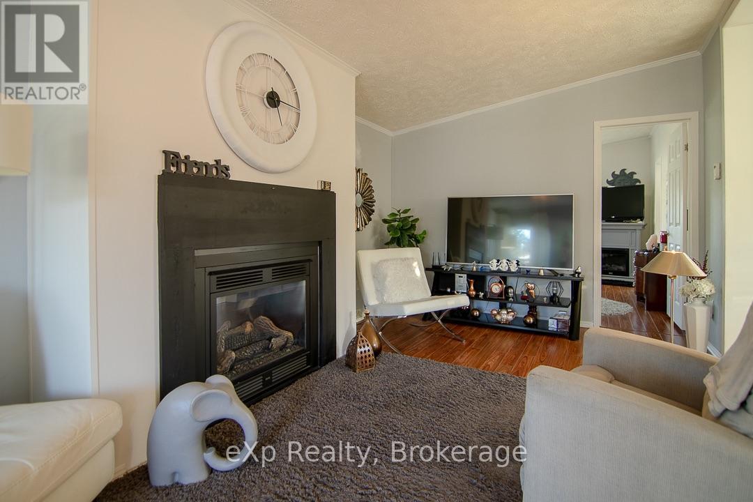 123 Rosewood Drive, Georgian Bluffs, Ontario  N4K 5N5 - Photo 10 - X14105078