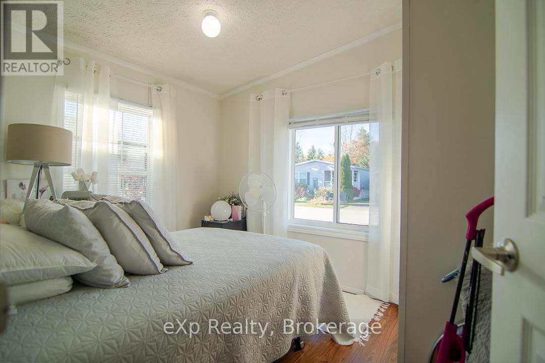 123 Rosewood Drive, Georgian Bluffs, Ontario  N4K 5N5 - Photo 14 - X14105078