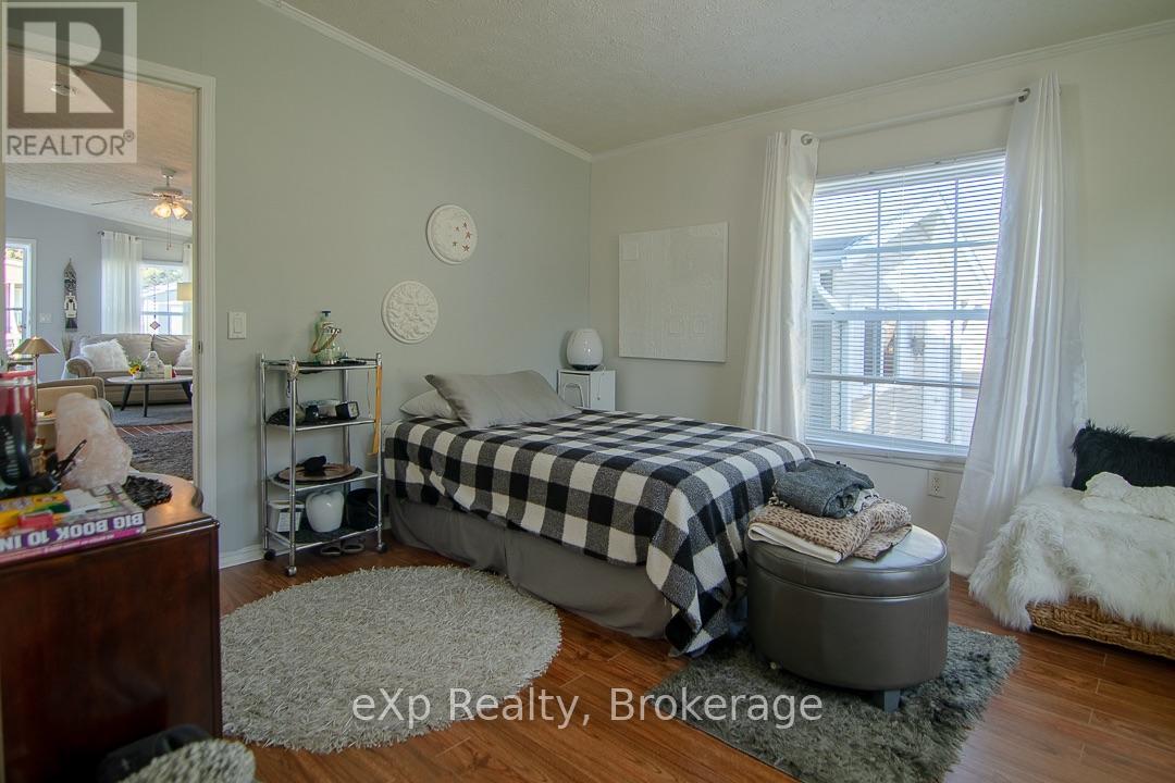 123 Rosewood Drive, Georgian Bluffs, Ontario  N4K 5N5 - Photo 18 - X14105078