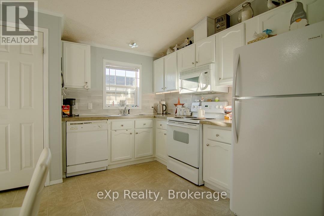 123 Rosewood Drive, Georgian Bluffs, Ontario  N4K 5N5 - Photo 6 - X14105078