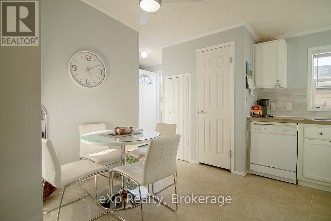 123 Rosewood Drive, Georgian Bluffs, Ontario  N4K 5N5 - Photo 7 - X14105078