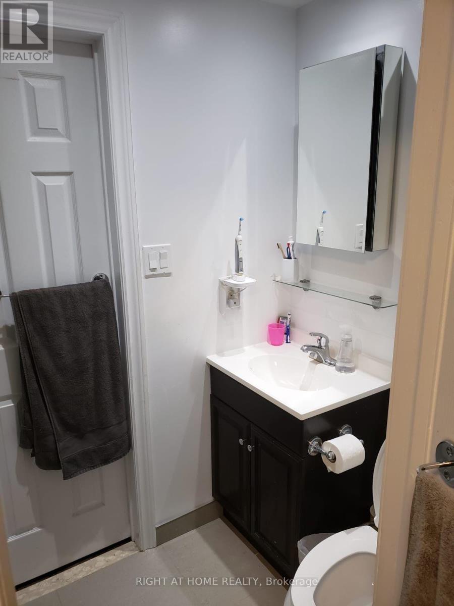 6 Boothroyd Avenue, Toronto, Ontario  M4J 3L8 - Photo 10 - E14105096