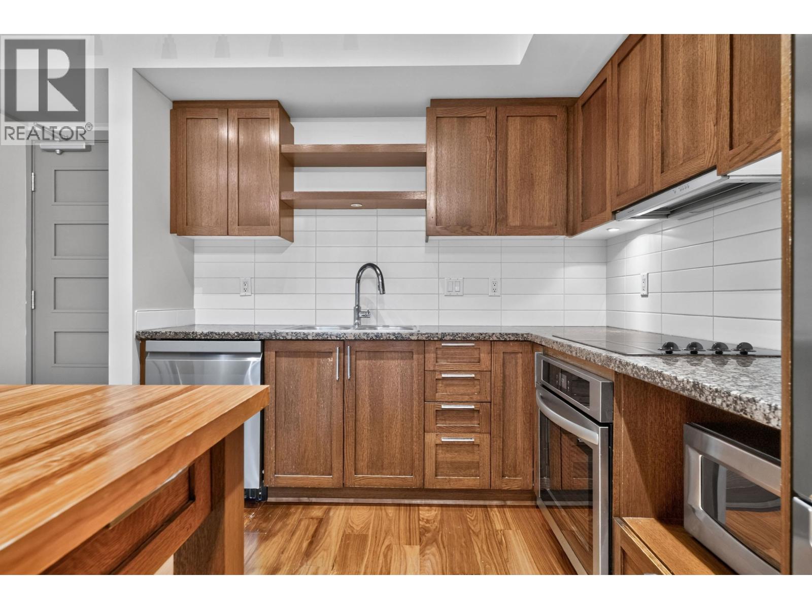314 2268 W BROADWAY