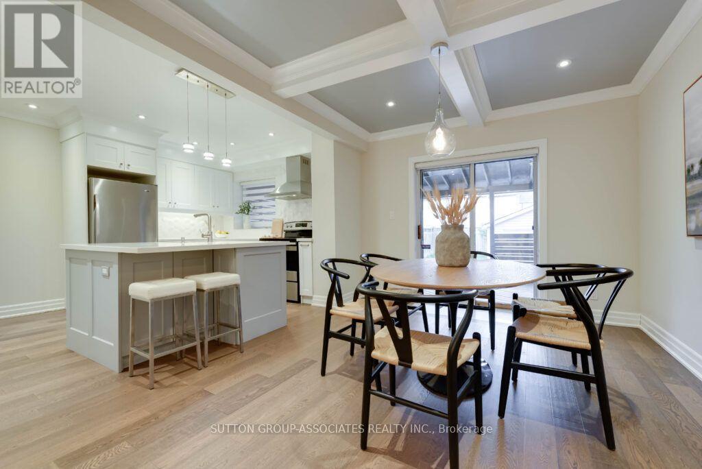 71 Kersdale Avenue, Toronto, Ontario  M6M 1E2 - Photo 13 - W14105088