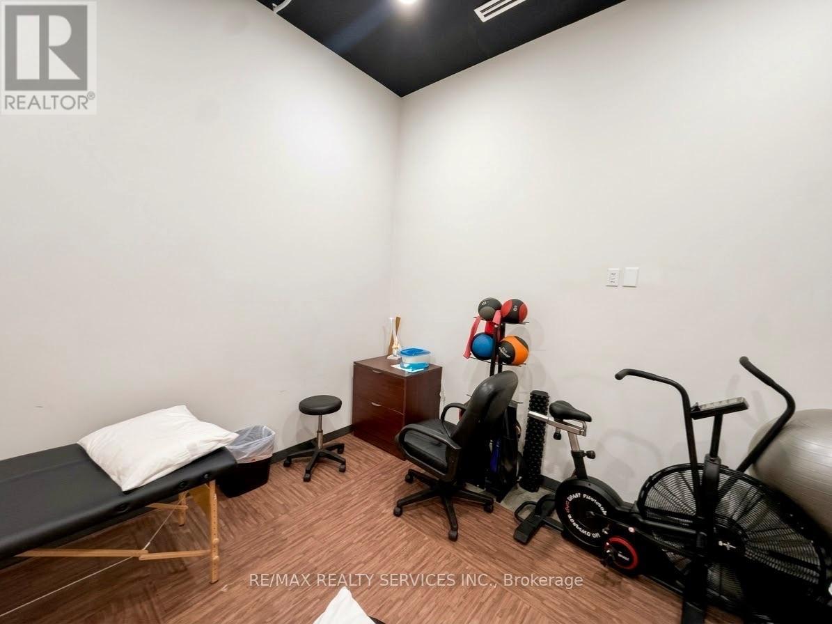 2500 Williams Parkway, Brampton, Ontario  L6S 5M9 - Photo 12 - W14105098