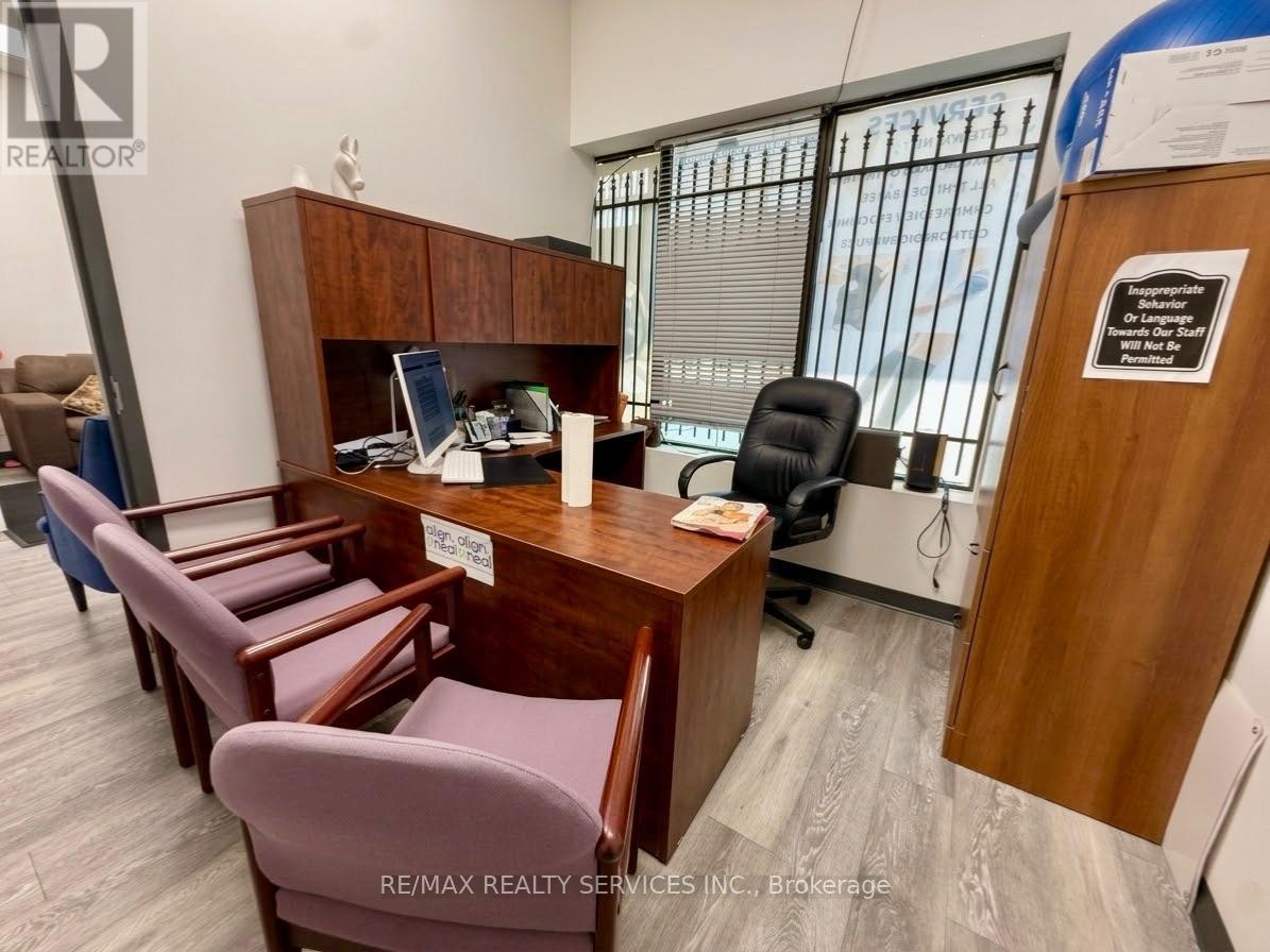 2500 Williams Parkway, Brampton, Ontario  L6S 5M9 - Photo 7 - W14105098
