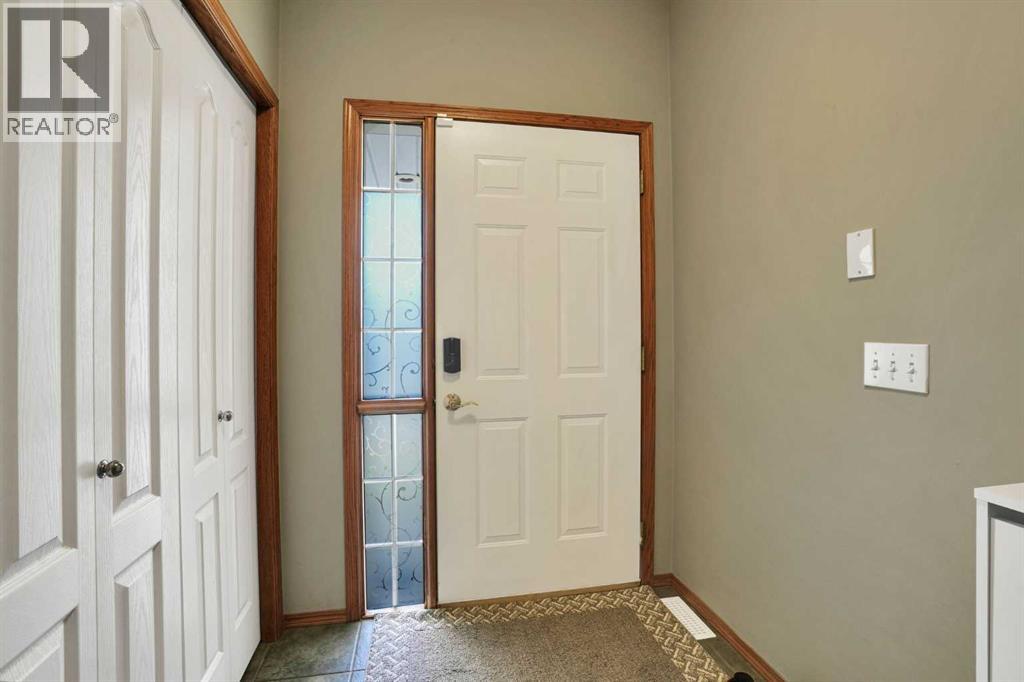 145 Hamptons Link NW, Calgary, Alberta  T3A 5V9 - Photo 3 - A2353604