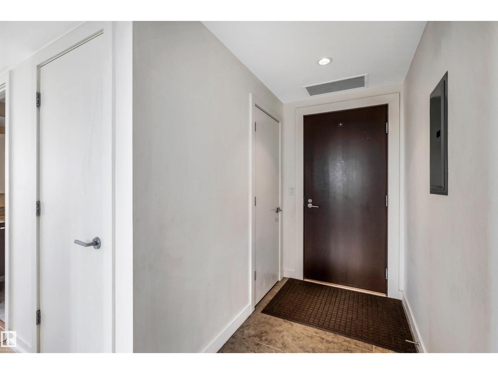 #206 2612 109 ST NW