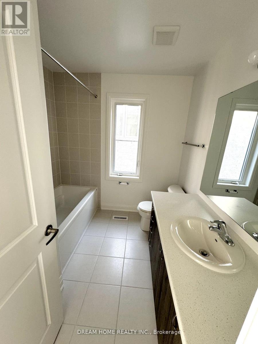 7 Gateway Drive, Barrie, Ontario L9J 0C2 - Photo 8 - S14105122
