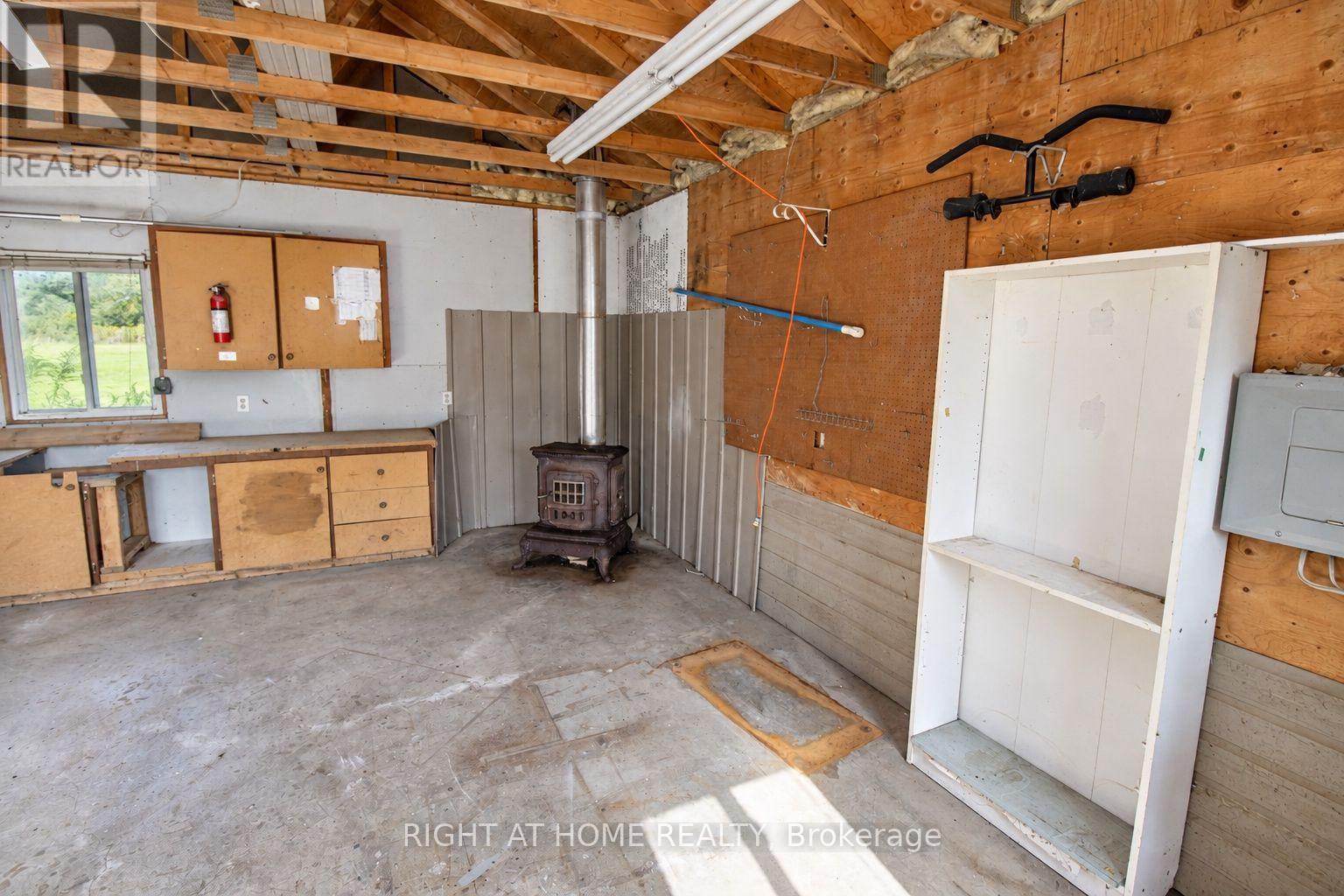 3 Cedar Avenue, Hamilton, Ontario  L9H 6W4 - Photo 37 - X14105114