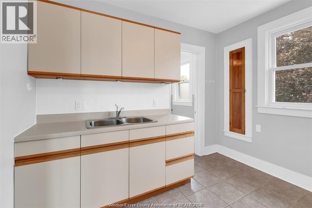 1405 Drouillard Unit# 2, Windsor, Ontario  N8Y 2R8 - Photo 7 - 26025869