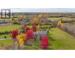 7001 FLEWELLYN ROAD, Ottawa, Ontario