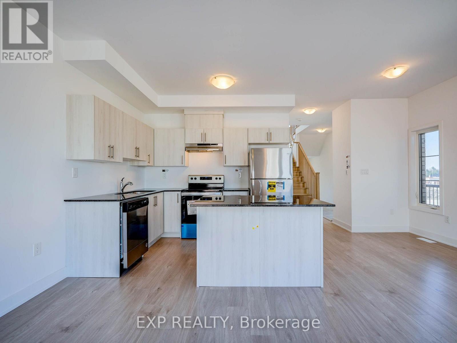 30 Wheatfield Road, Barrie, Ontario  L9J 0T8 - Photo 9 - S14094200