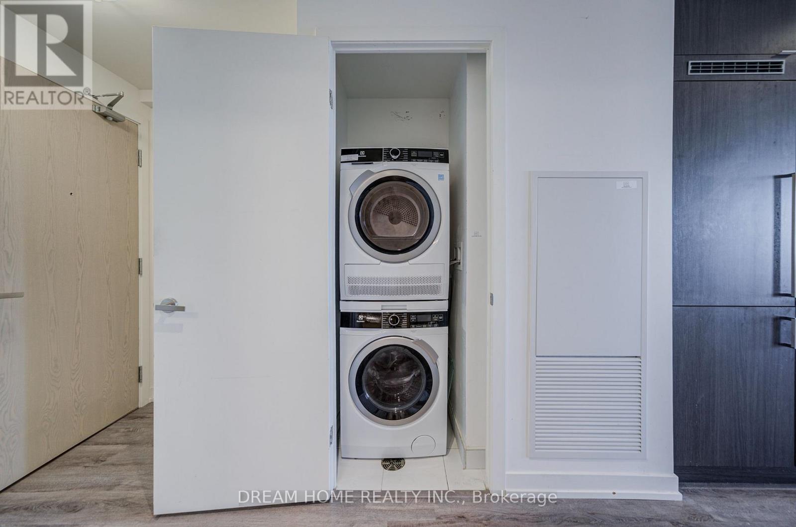 6701 - 138 Downes Street, Toronto, Ontario  M5E 0E4 - Photo 27 - C14105160