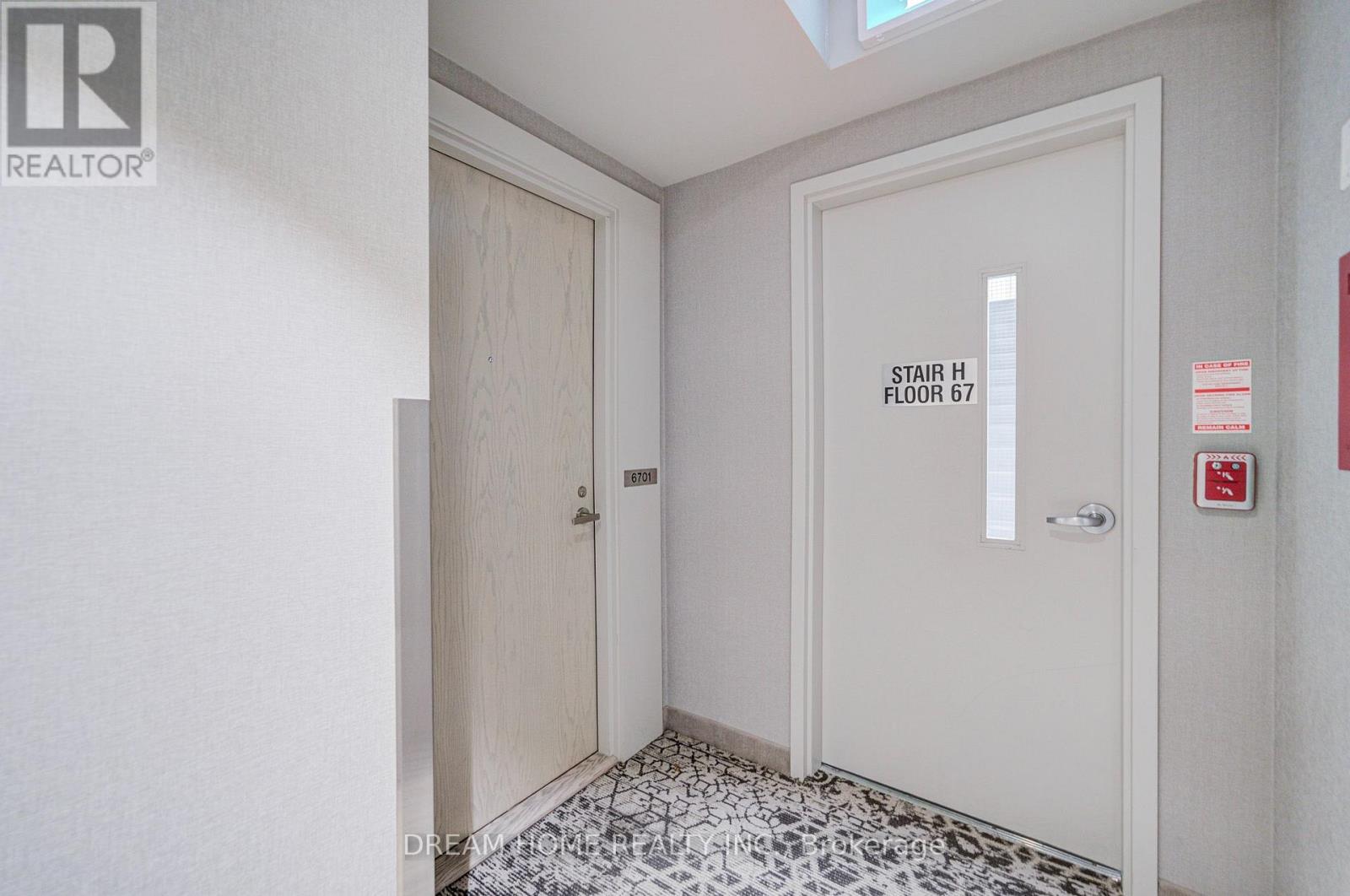 6701 - 138 Downes Street, Toronto, Ontario  M5E 0E4 - Photo 8 - C14105160