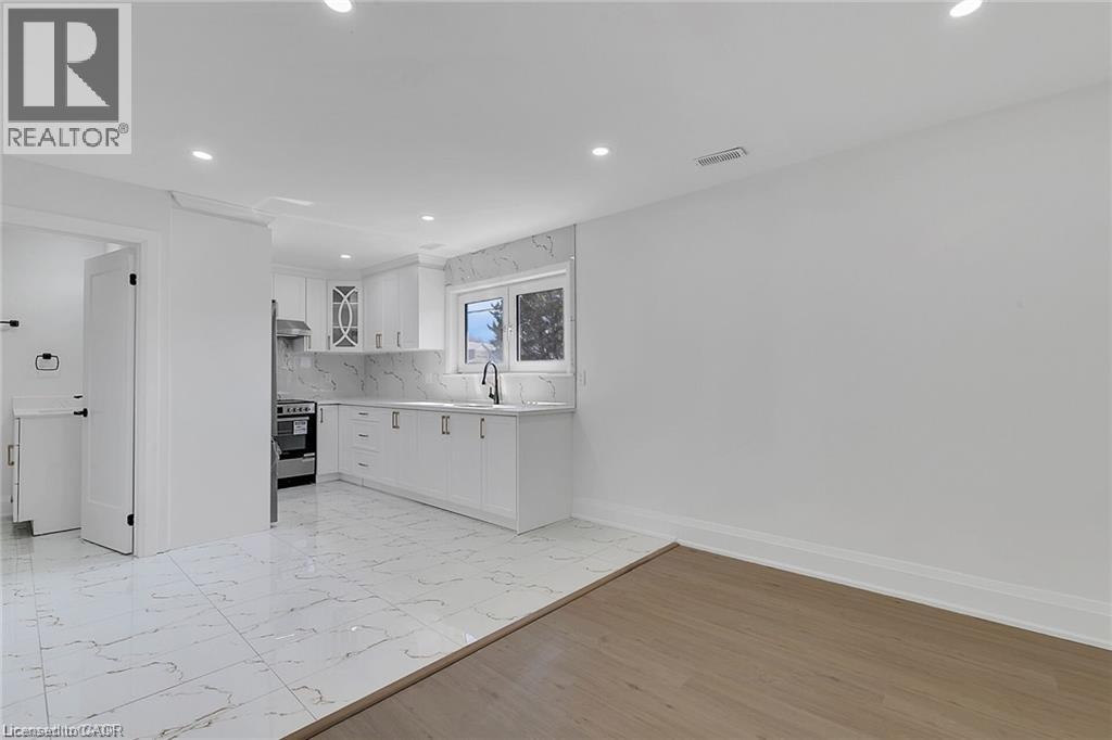 581 Lancaster Street W Unit# 2, Kitchener, Ontario  N2K 1M5 - Photo 5 - 40873247