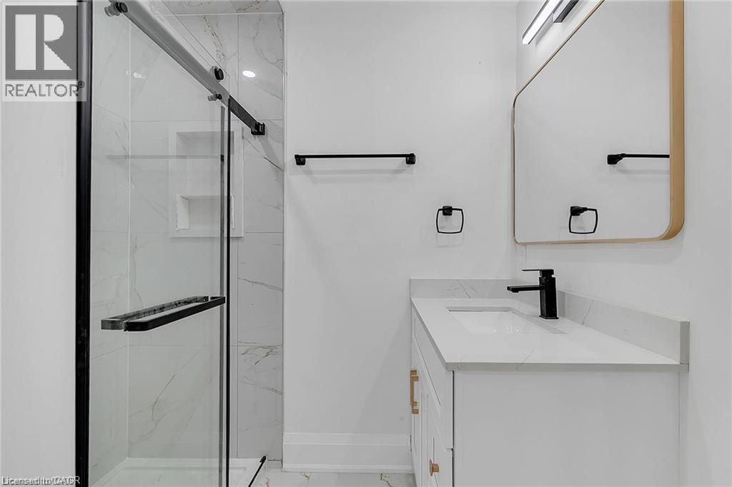 581 Lancaster Street W Unit# 2, Kitchener, Ontario  N2K 1M5 - Photo 7 - 40873247