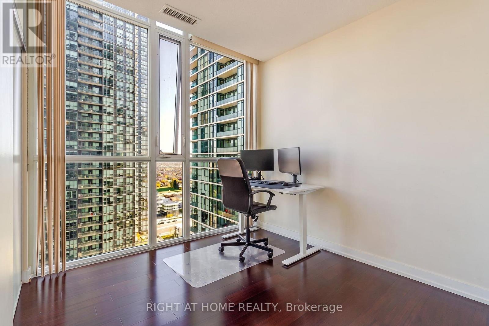 2102 - 4070 Confederation Parkway, Mississauga, Ontario  L5B 0E9 - Photo 18 - W14105138