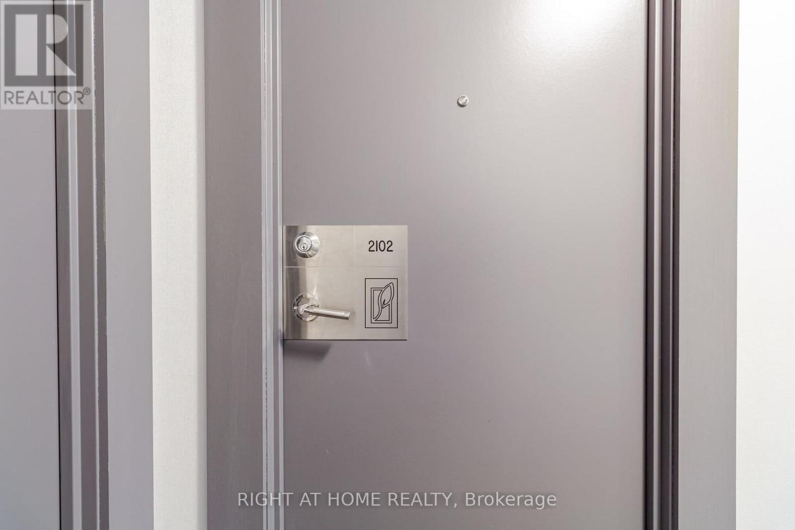 2102 - 4070 Confederation Parkway, Mississauga, Ontario  L5B 0E9 - Photo 32 - W14105138