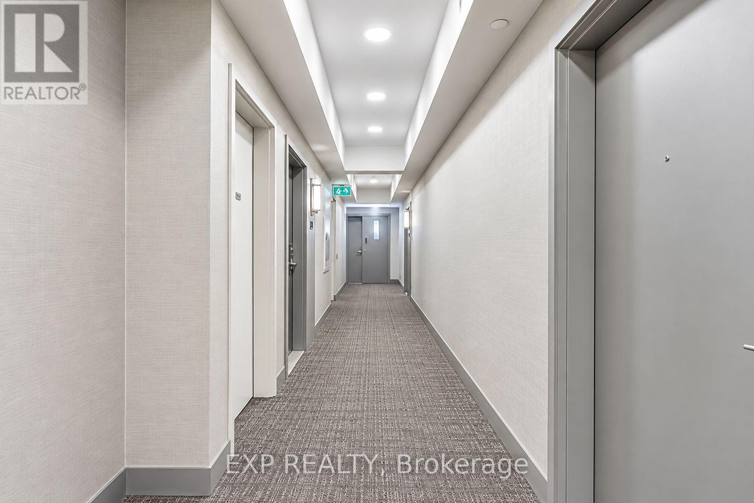 101 - 120 Canon Jackson Drive, Toronto, Ontario  M6M 0B8 - Photo 2 - W14105156