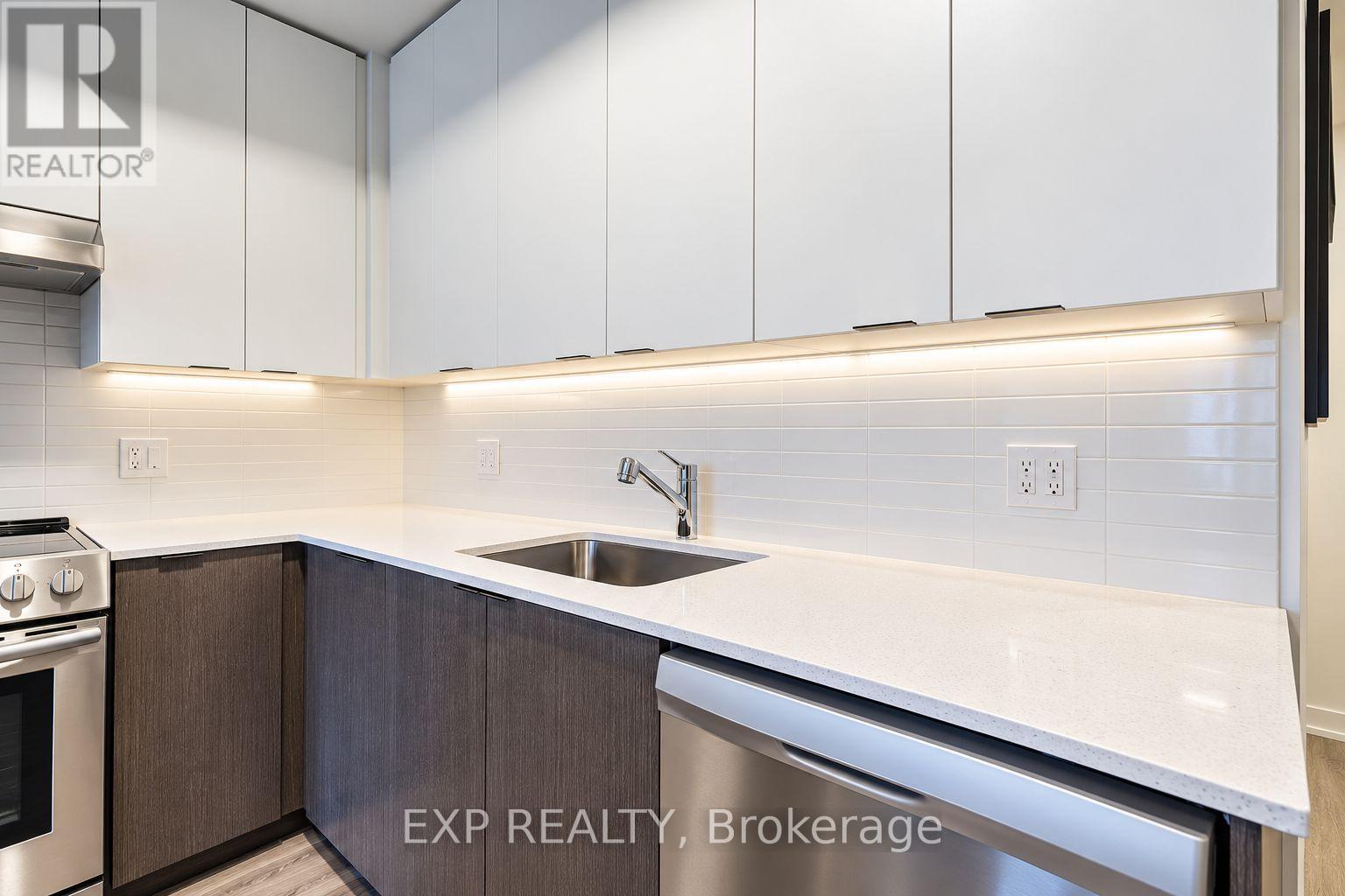 101 - 120 Canon Jackson Drive, Toronto, Ontario  M6M 0B8 - Photo 6 - W14105156