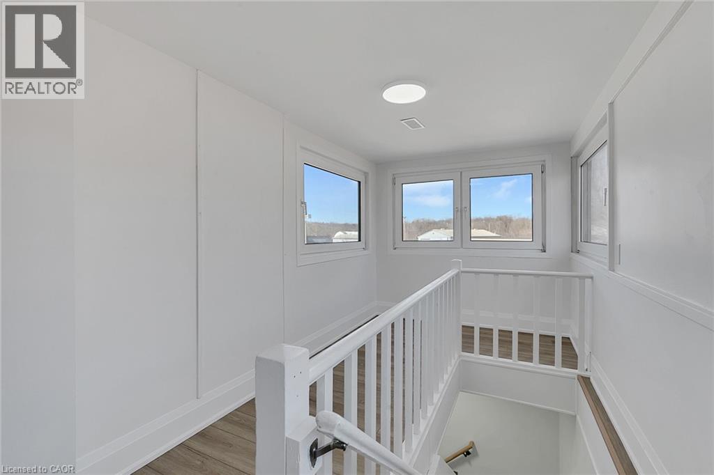 581 Lancaster Street W Unit# 1, Kitchener, Ontario  N2K 1M5 - Photo 4 - 40873249