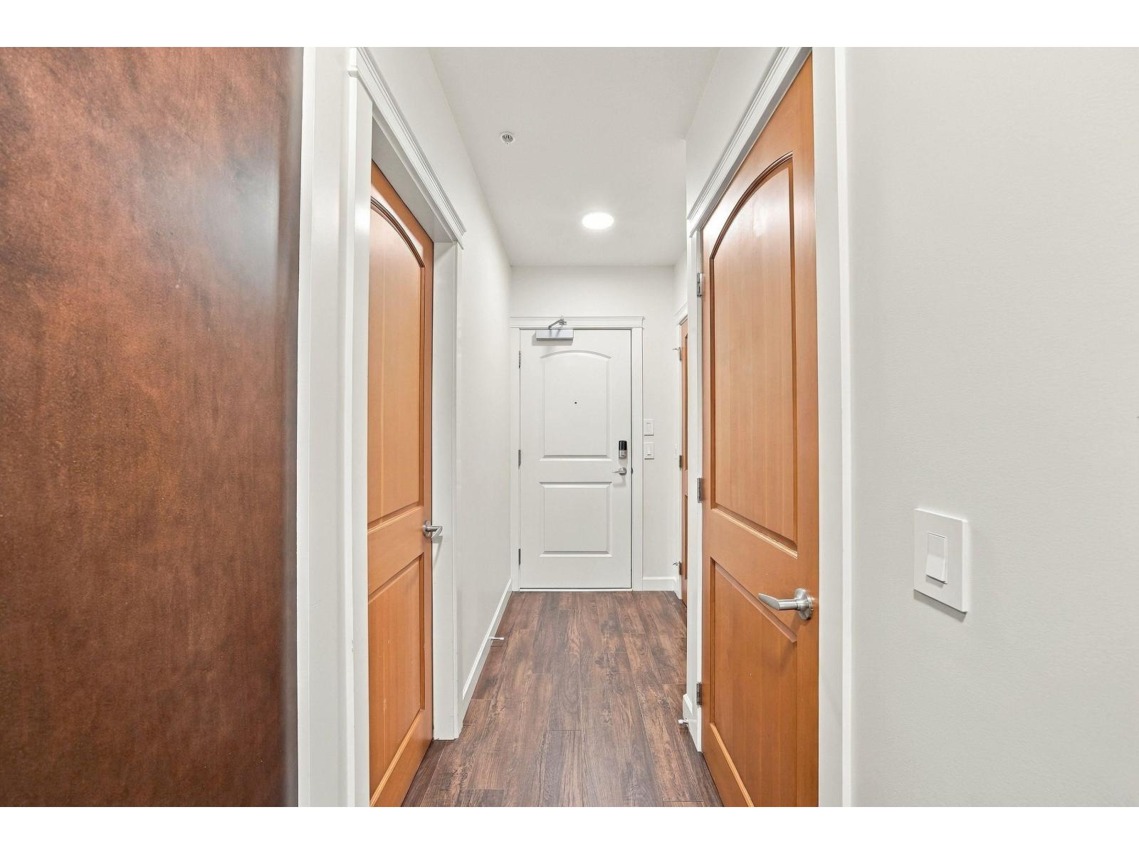 235 8067 207 Street, Langley, British Columbia  V2Y 0P1 - Photo 8 - R3176135