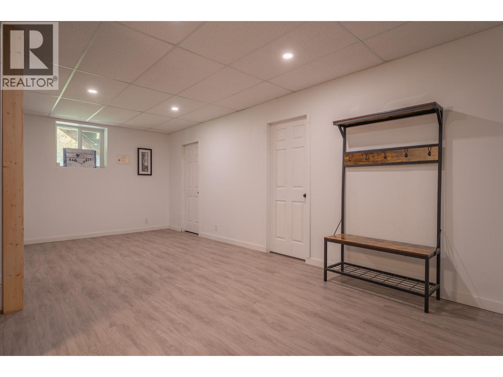 8075 Drinkwater Road, Kimberley, British Columbia V1A 3M6 - Photo 6 - 10404177