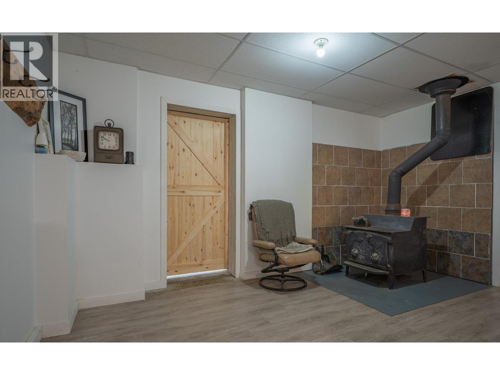 8075 Drinkwater Road, Kimberley, British Columbia V1A 3M6 - Photo 7 - 10404177