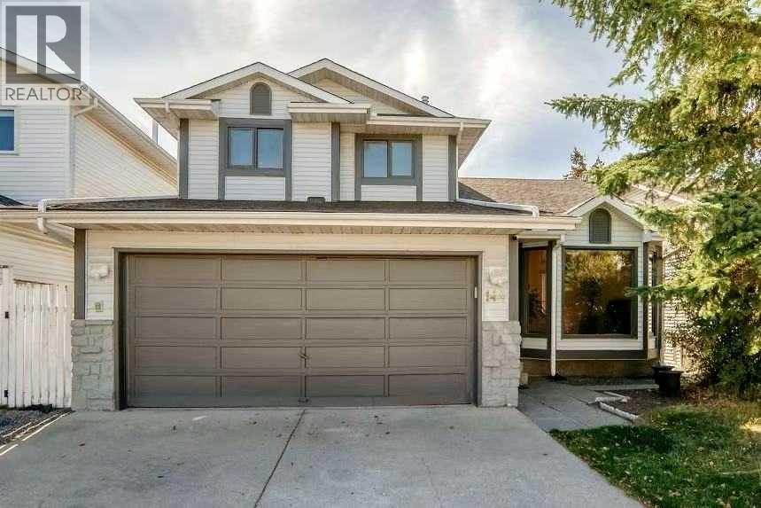 144 Hawkdale Close NW, Calgary, Alberta  T3G 2Z9 - Photo 2 - A2349076