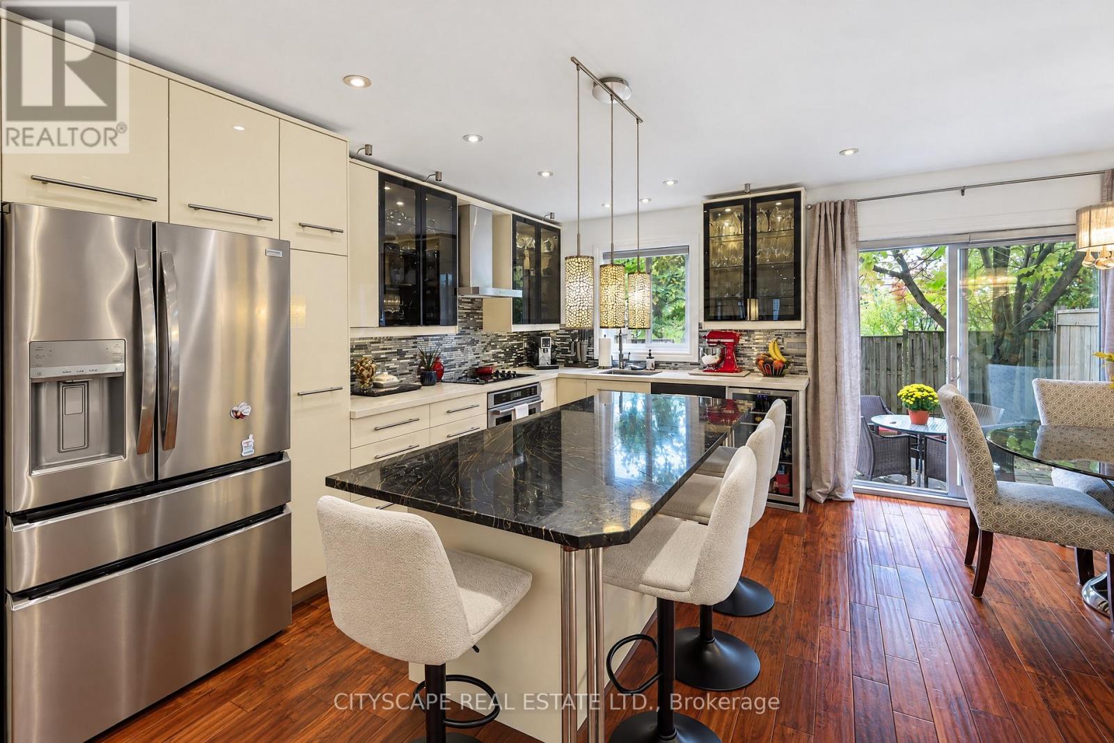 16 - 3150 Pinto Place, Mississauga, Ontario  L5B 0C9 - Photo 4 - W14005204