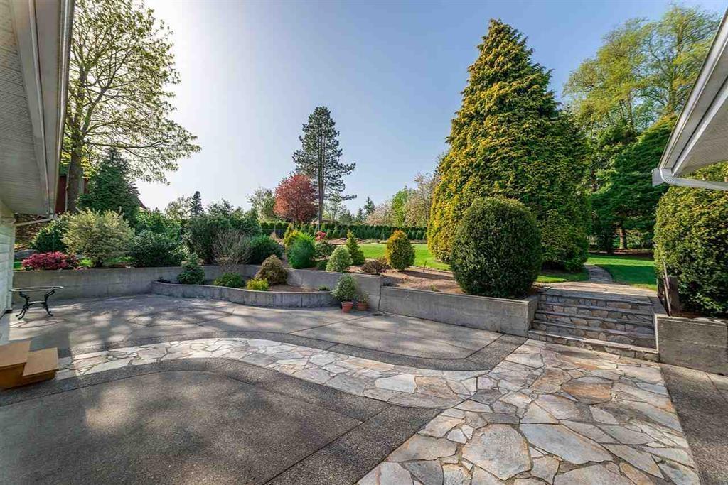 18075 20 Ave, Surrey, British Columbia  V3Z 9V8 - Photo 2 - R3176636