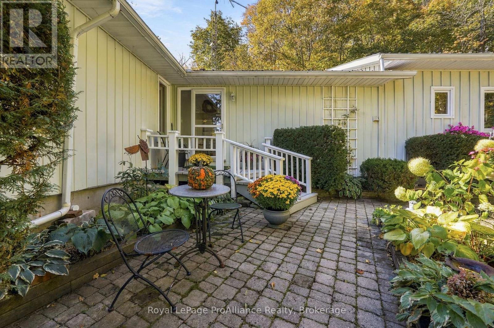 487 Morrison Point Road, Prince Edward County (South Marysburg Ward), Ontario  K0K 2P0 - Photo 34 - X14105208