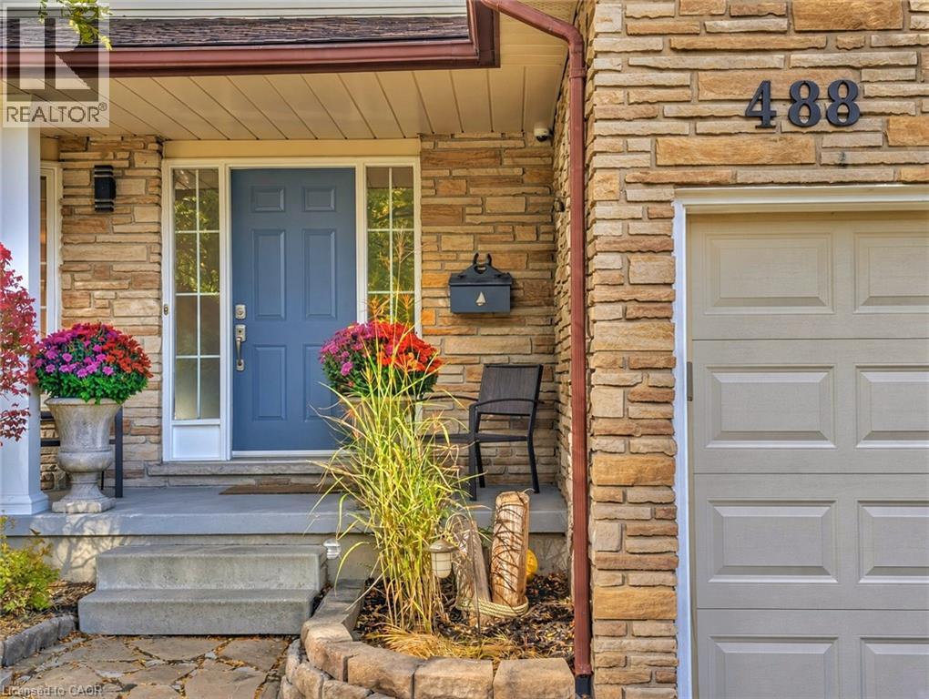488 Heather Hill Place, Waterloo, Ontario  N2T 1H7 - Photo 3 - 40870916