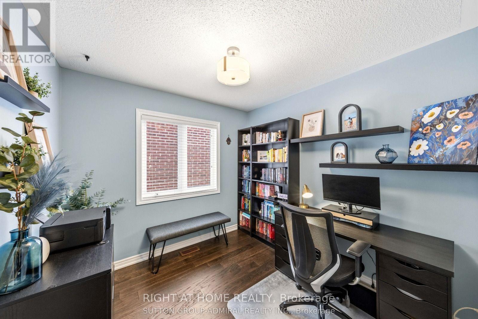 8 Napanee Street, Richmond Hill, Ontario  L4E 0X4 - Photo 20 - N14105206