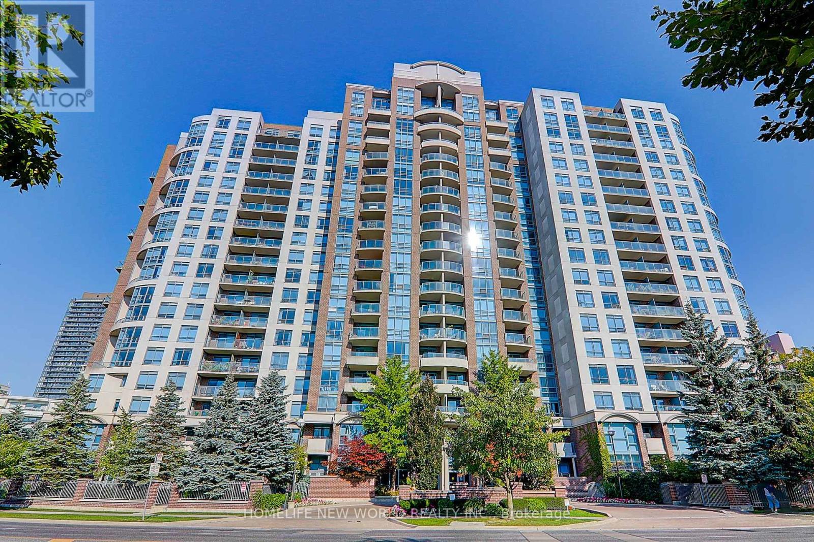 111 - 233 BEECROFT ROAD, Toronto, Ontario