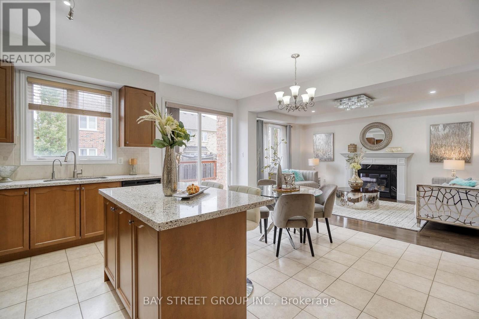 82 Prince Of Wales Drive, Markham, Ontario  L6C 0K2 - Photo 14 - N14105234