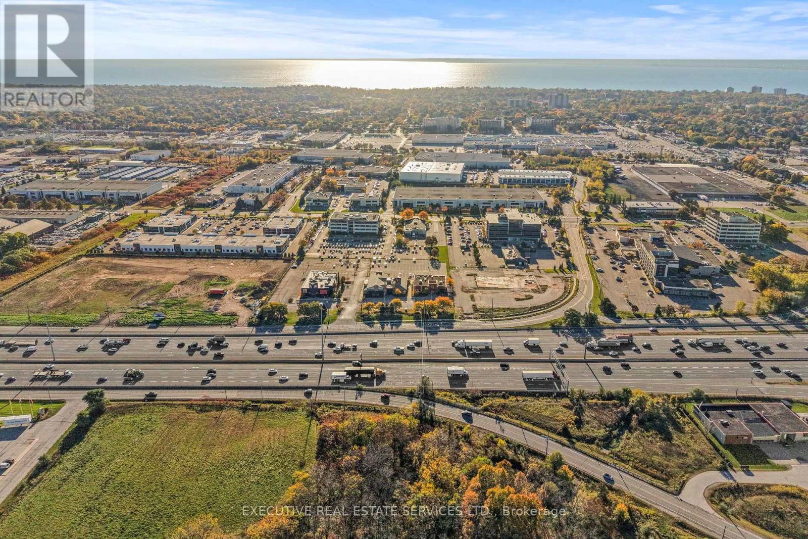 3120 South Service Road, Burlington, Ontario  L7N 3J3 - Photo 12 - W14105256