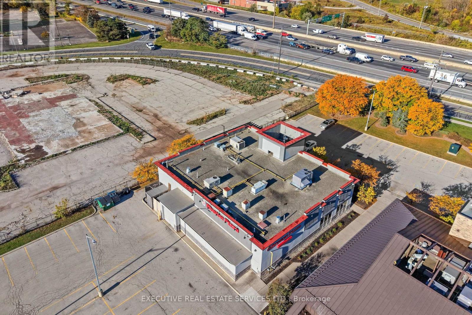 3120 South Service Road, Burlington, Ontario  L7N 3J3 - Photo 13 - W14105256