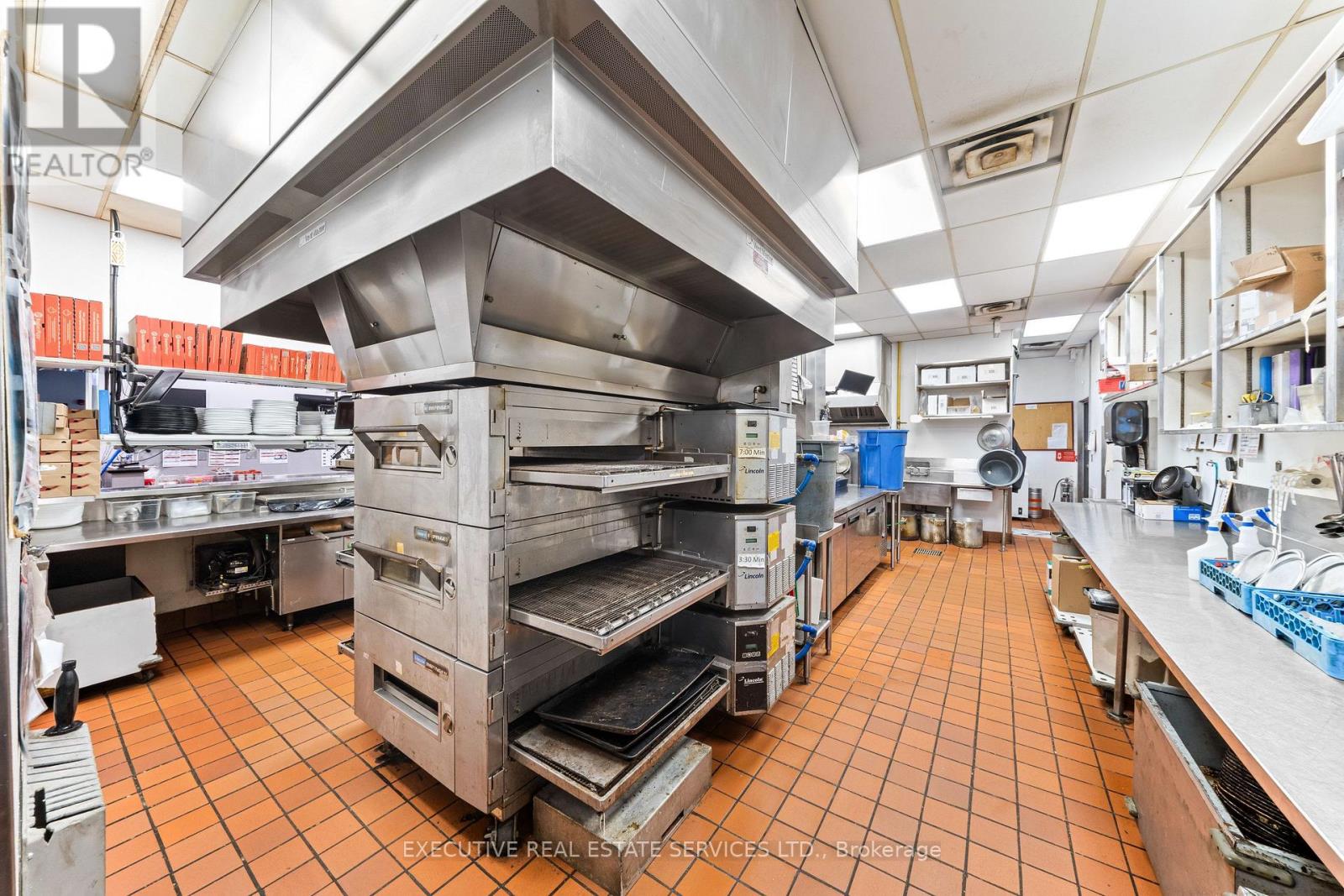 3120 South Service Road, Burlington, Ontario  L7N 3J3 - Photo 41 - W14105256