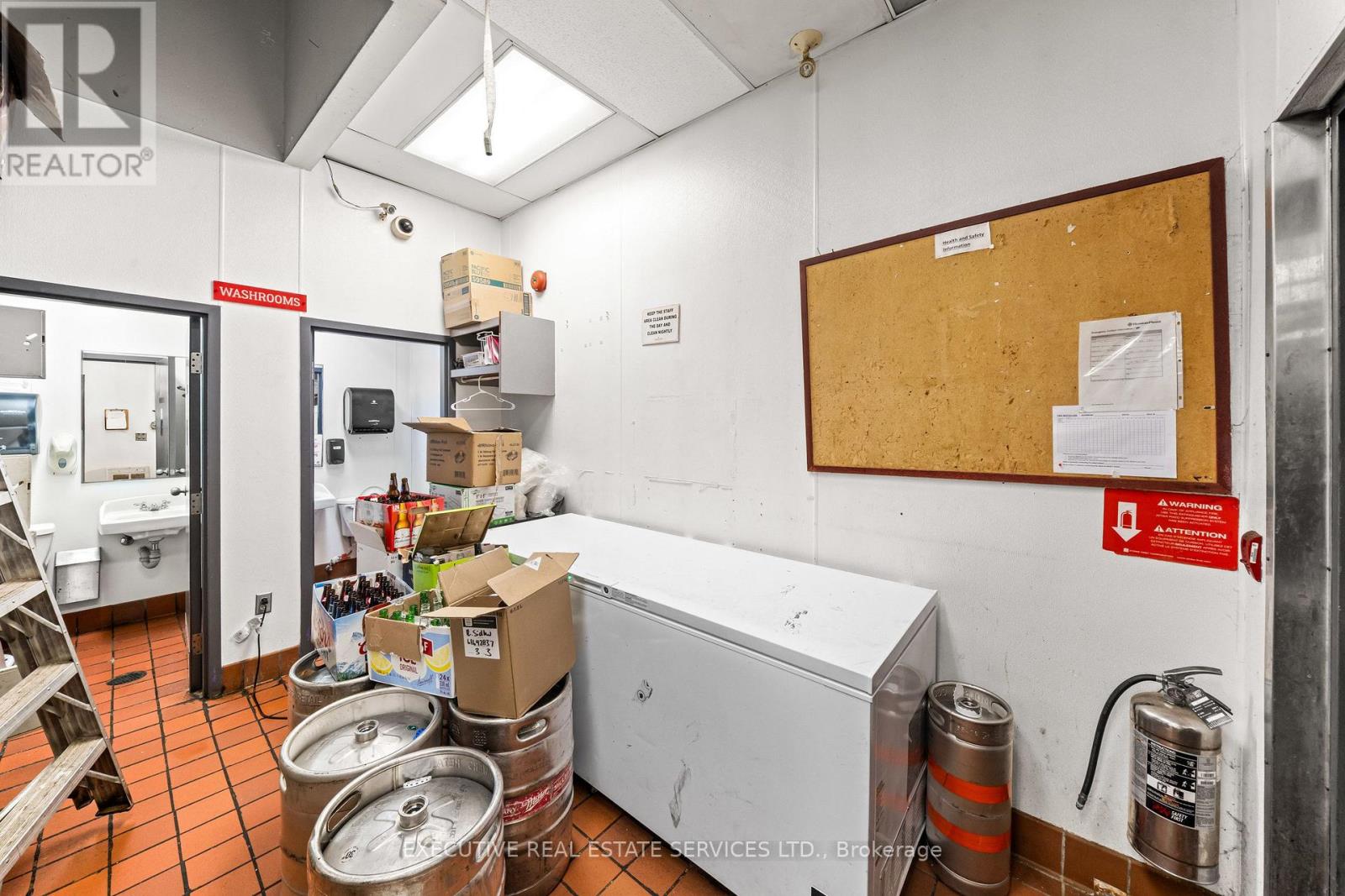 3120 South Service Road, Burlington, Ontario  L7N 3J3 - Photo 46 - W14105256