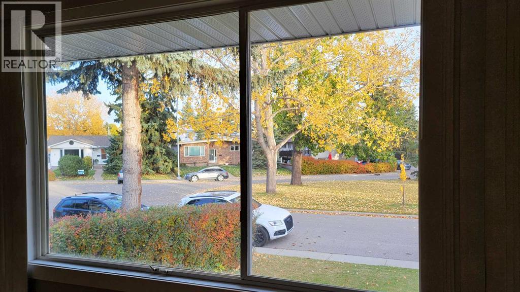4815 Verona Drive NW, Calgary, Alberta  T3A 0P5 - Photo 7 - A2349437