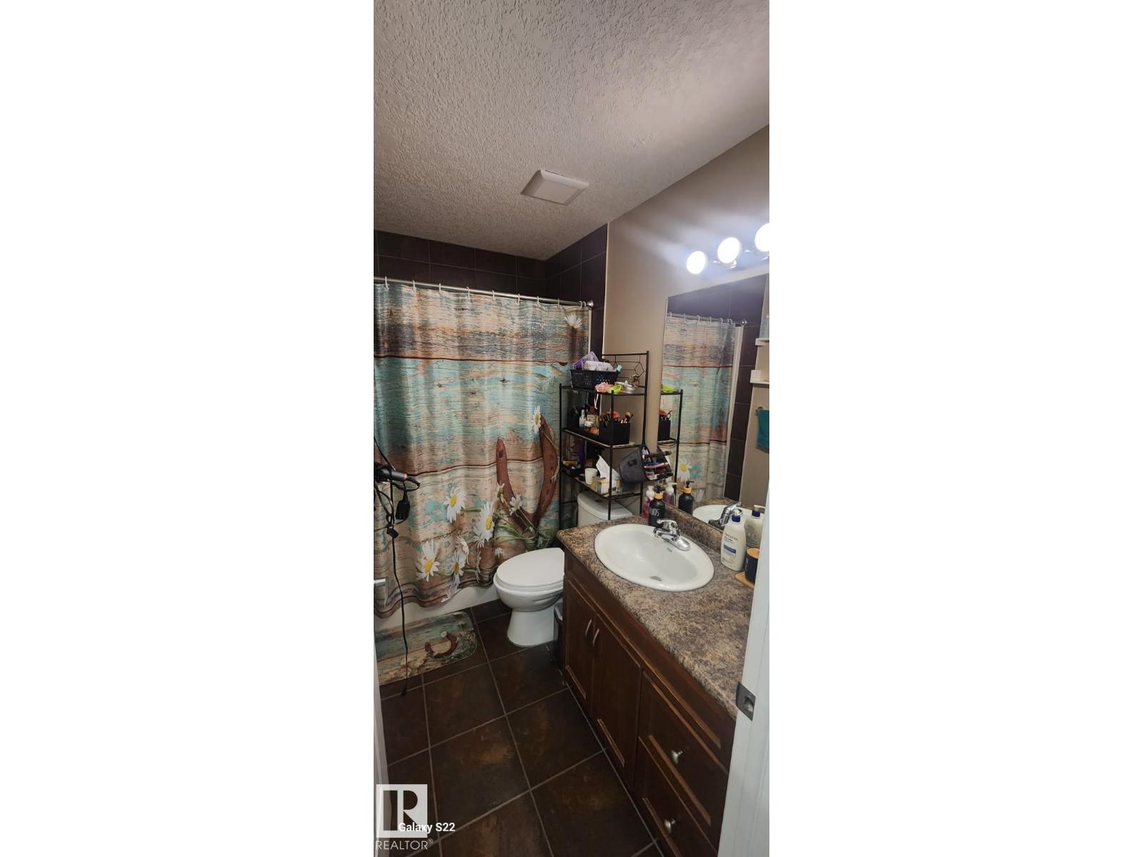 #311 5204 52 AV