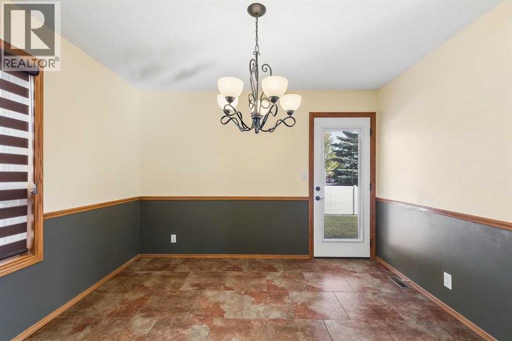 106 Hawkland Place NW, Calgary, Alberta  T3G 3R8 - Photo 18 - A2352248